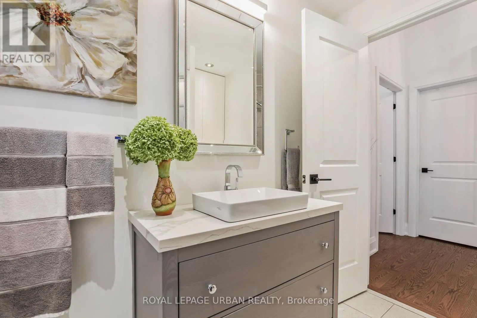 147 PARKVIEW HILL CRESCENT
