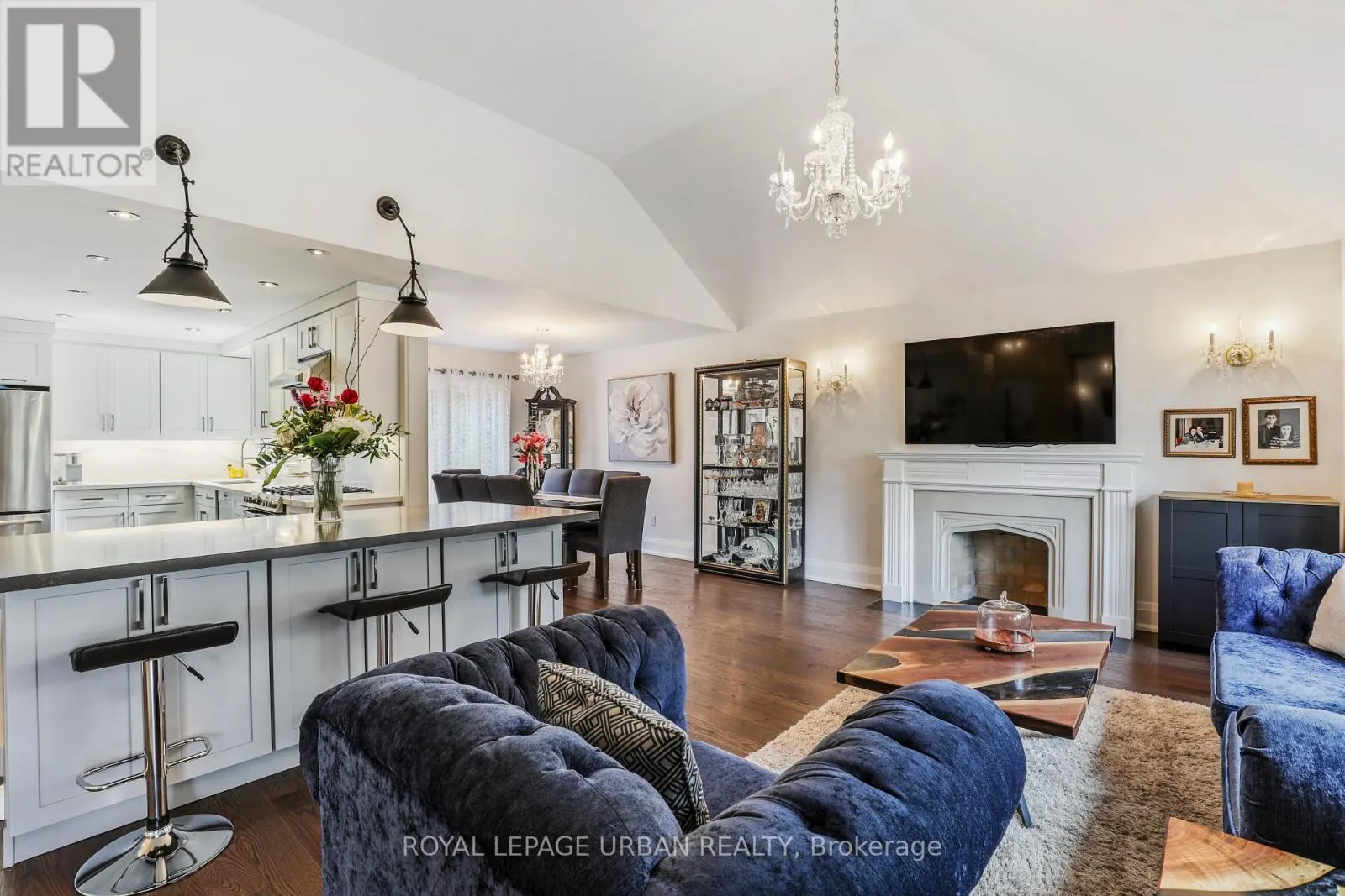 147 PARKVIEW HILL CRESCENT