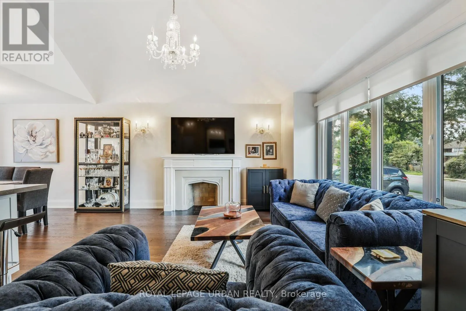 147 PARKVIEW HILL CRESCENT