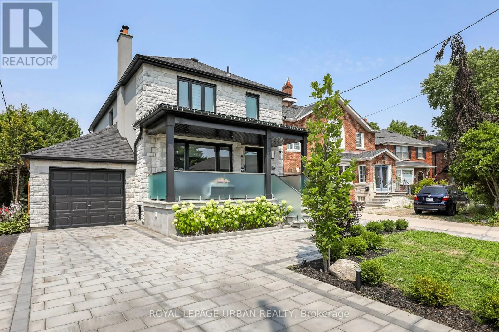182 PARKVIEW HILL CRESCENT