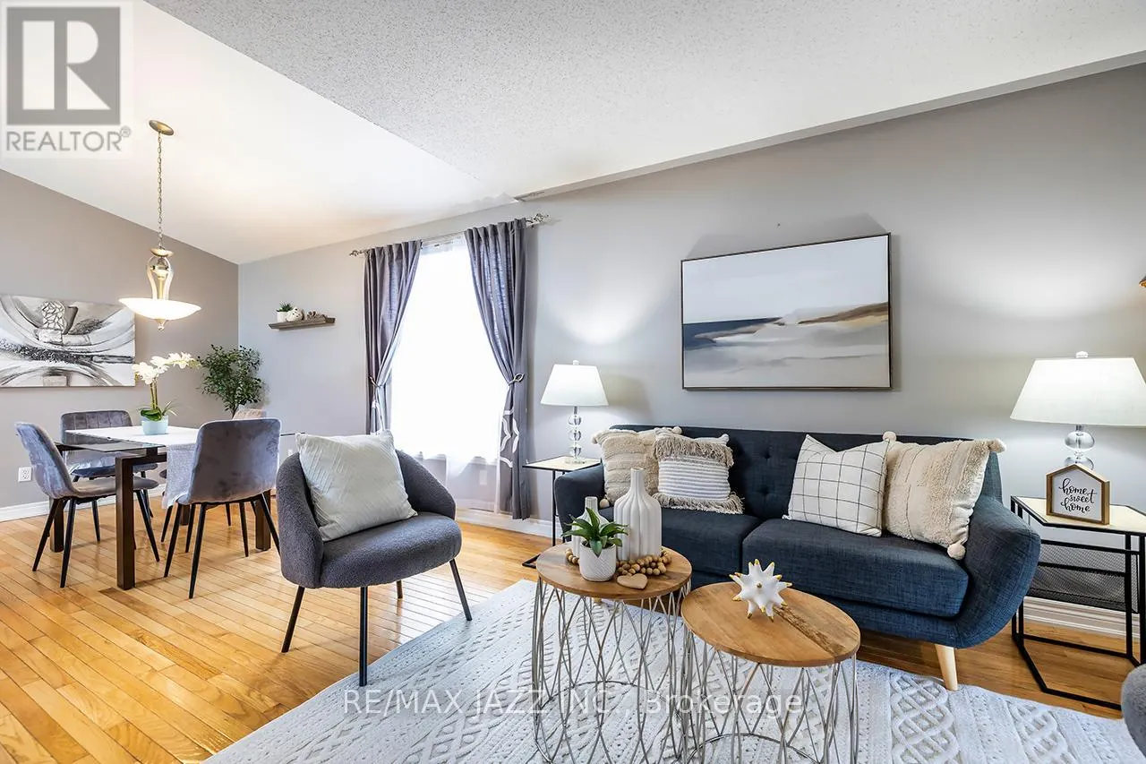 15 DAISEYFIELD AVENUE