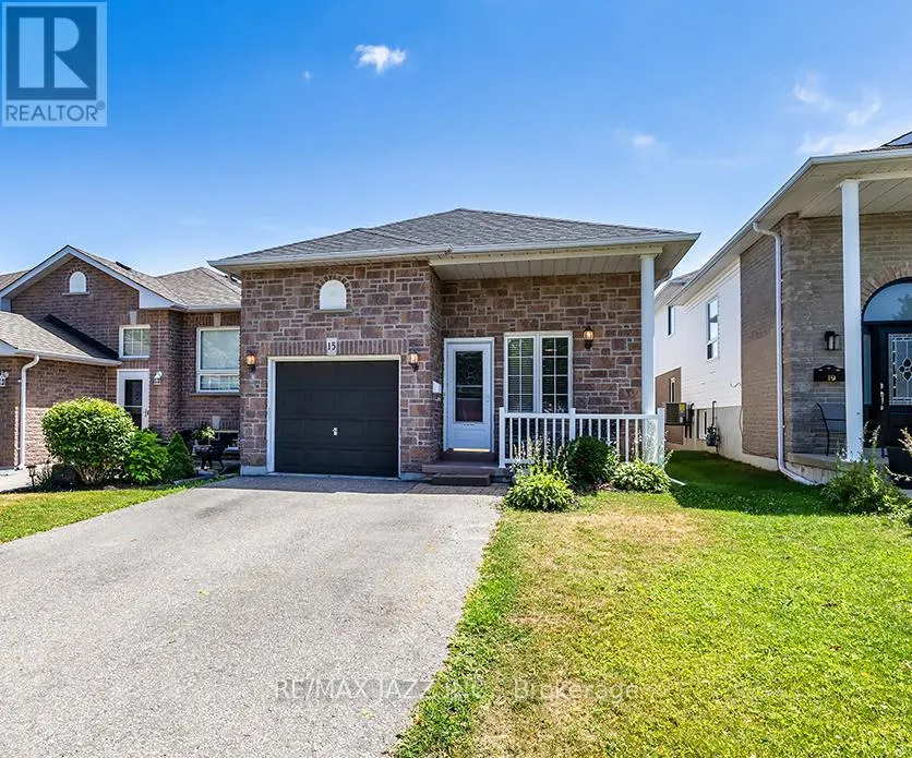 15 DAISEYFIELD AVENUE
