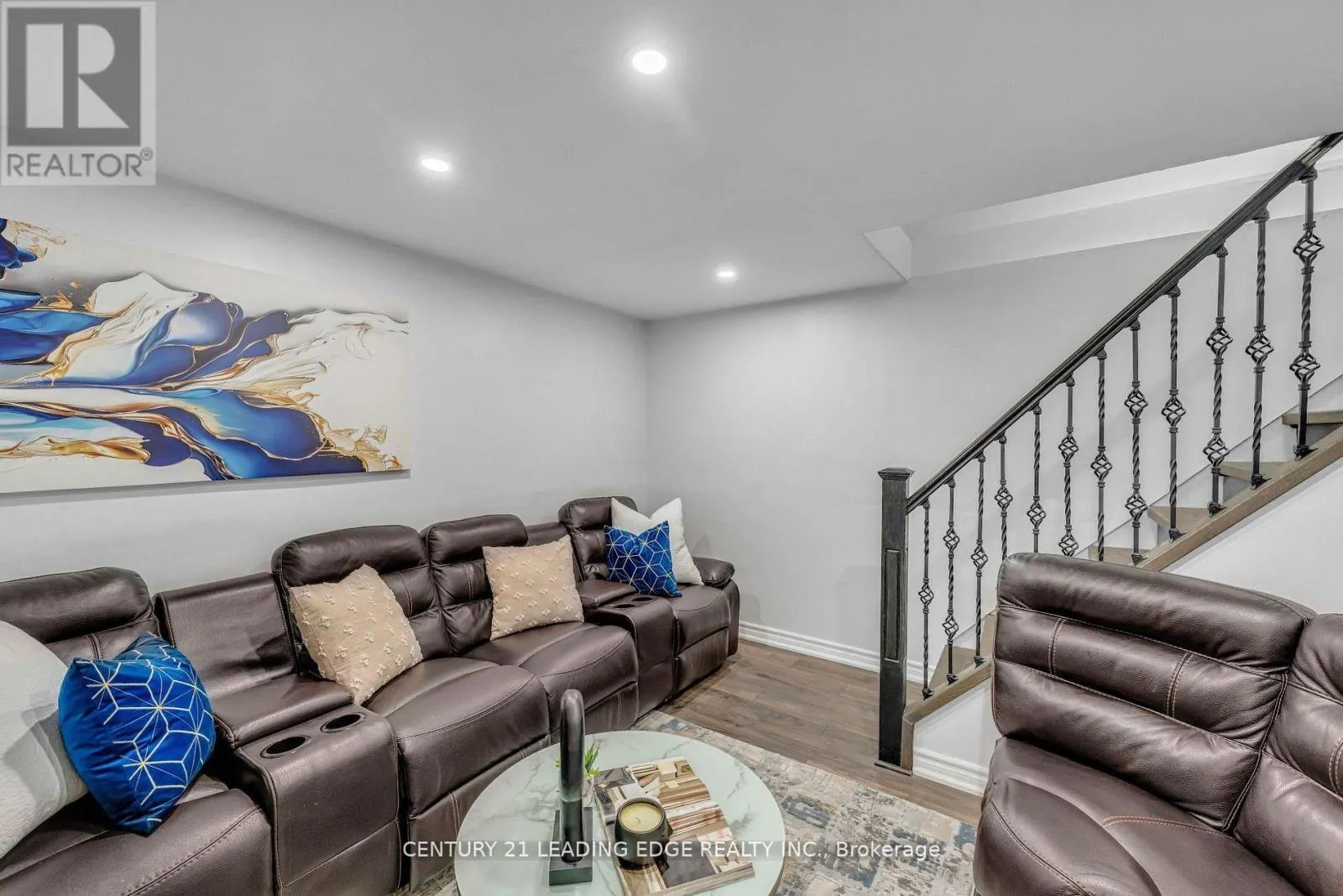 19 - 730 CEDAR STREET