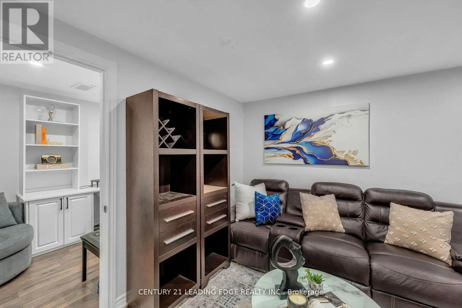 19 - 730 CEDAR STREET