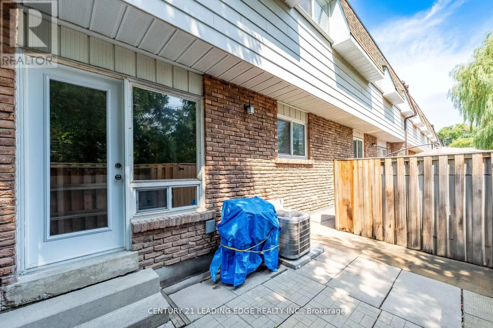 19 - 730 CEDAR STREET