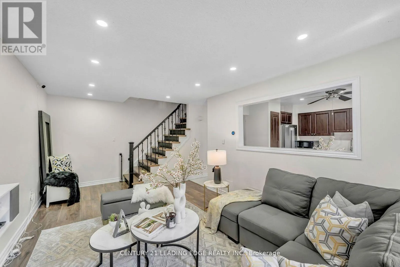 19 - 730 CEDAR STREET