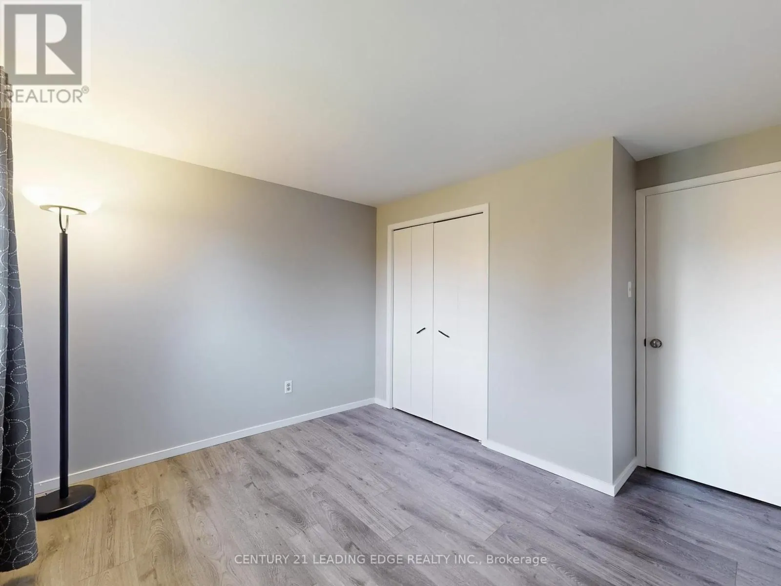 22 - 341 MILITARY TRAIL