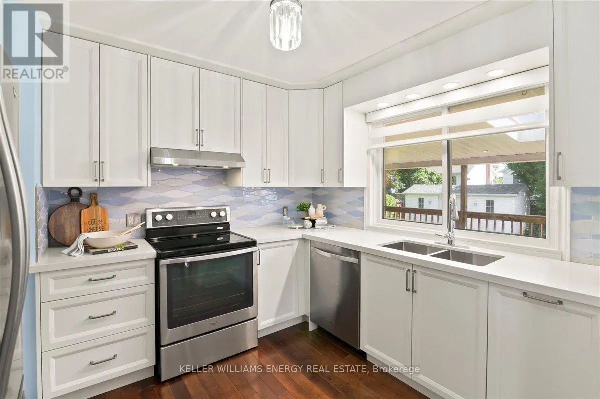 25 CONCESSION STREET E