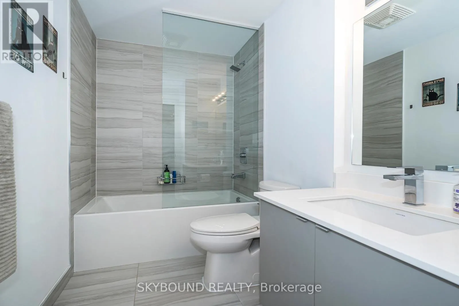 # 805 - 630 GREENWOOD AVENUE