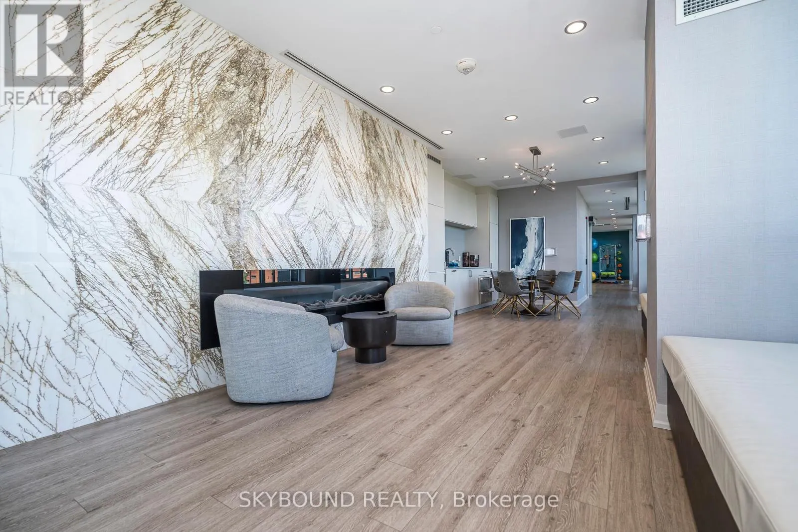 # 805 - 630 GREENWOOD AVENUE