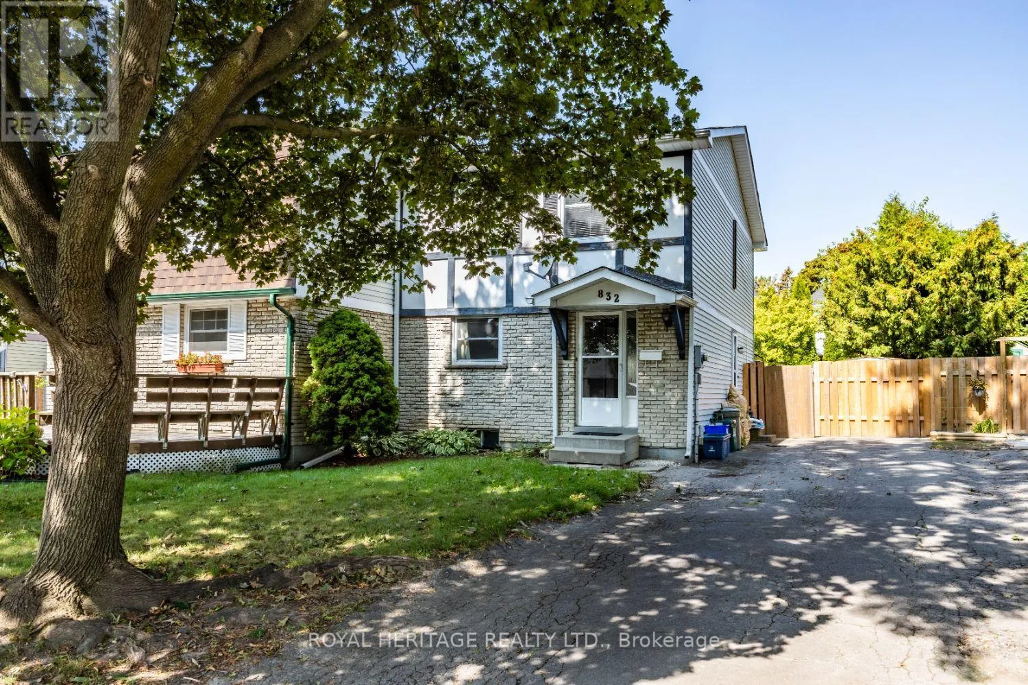 832 GENTRY CRESCENT