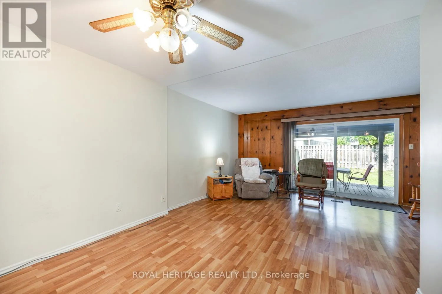832 GENTRY CRESCENT