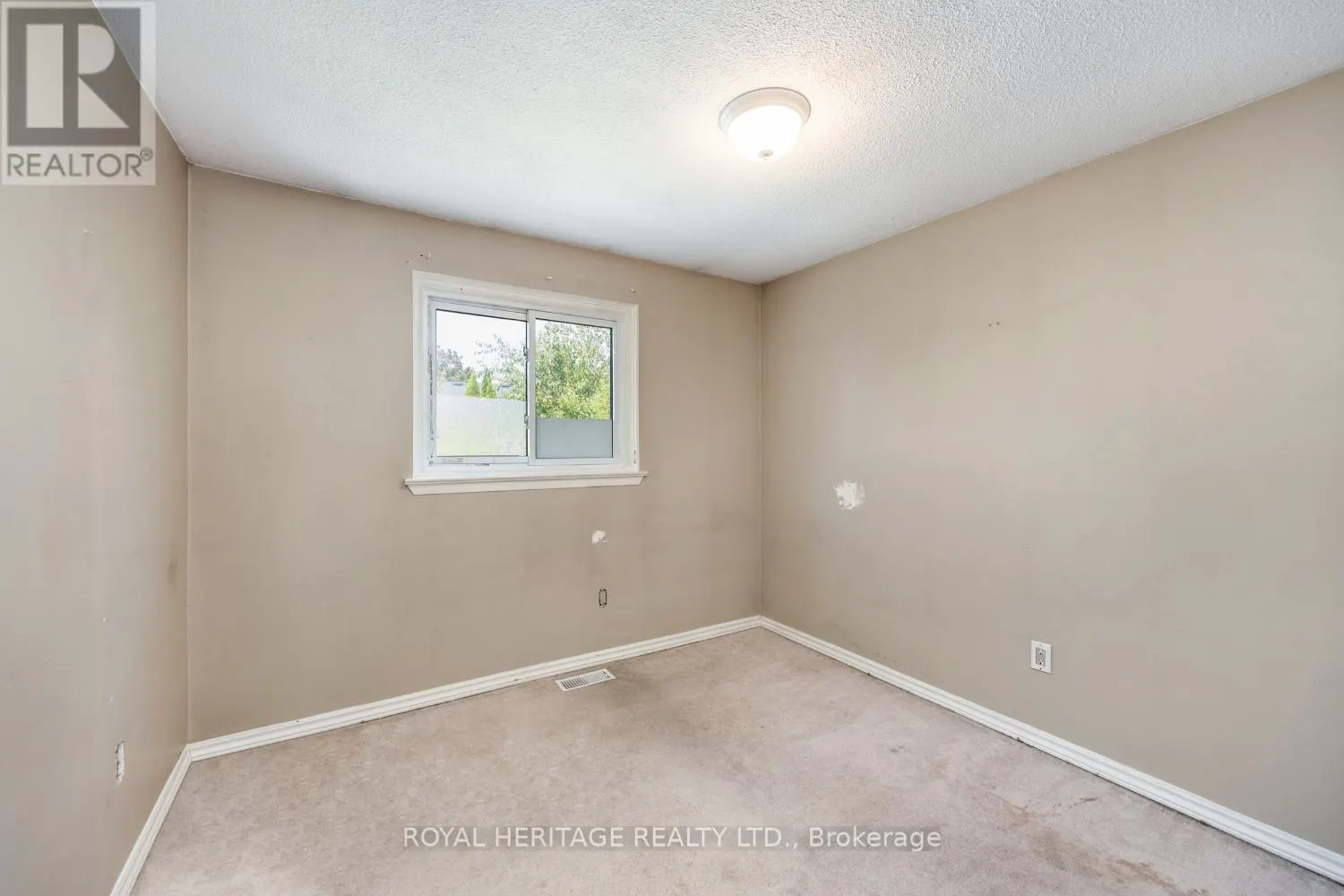 832 GENTRY CRESCENT