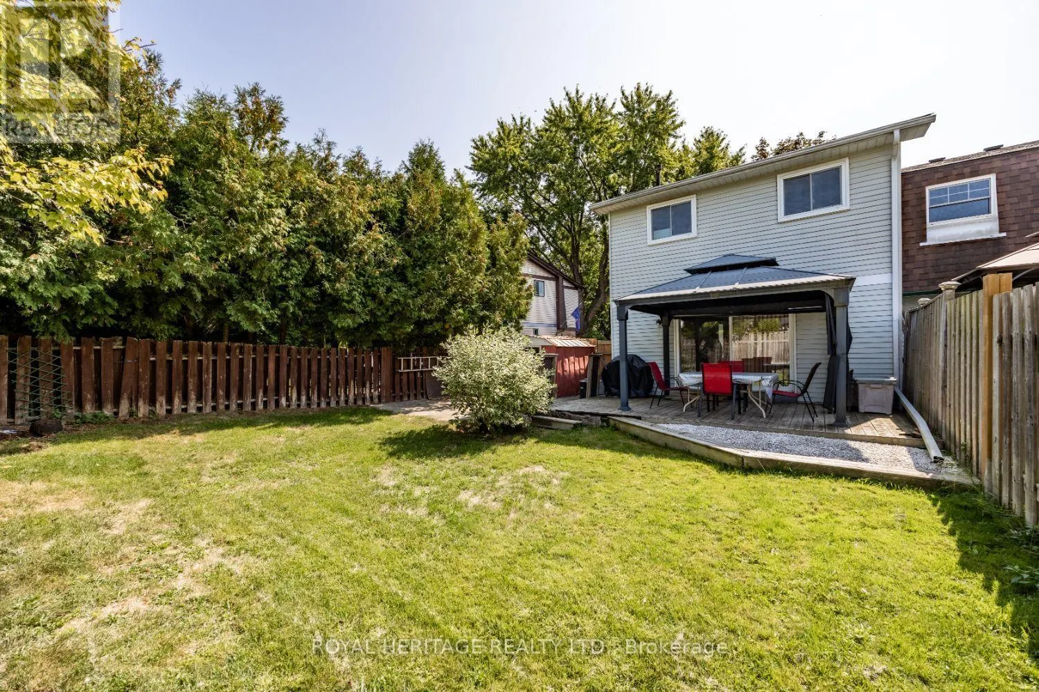 832 GENTRY CRESCENT