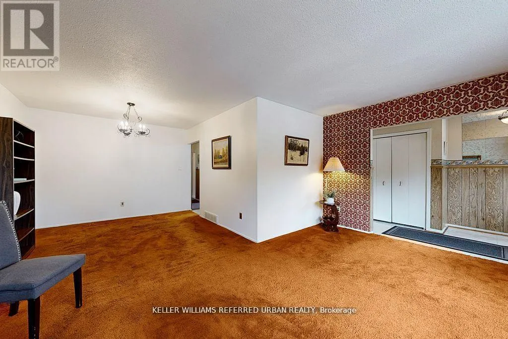 11 MIDCROFT DRIVE