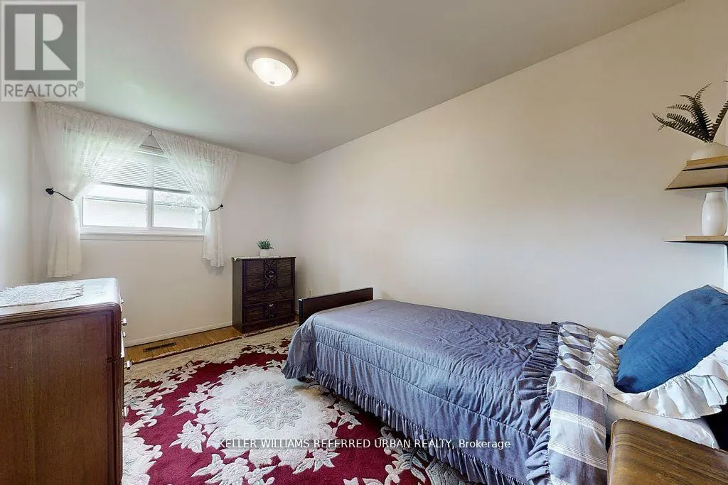 11 MIDCROFT DRIVE