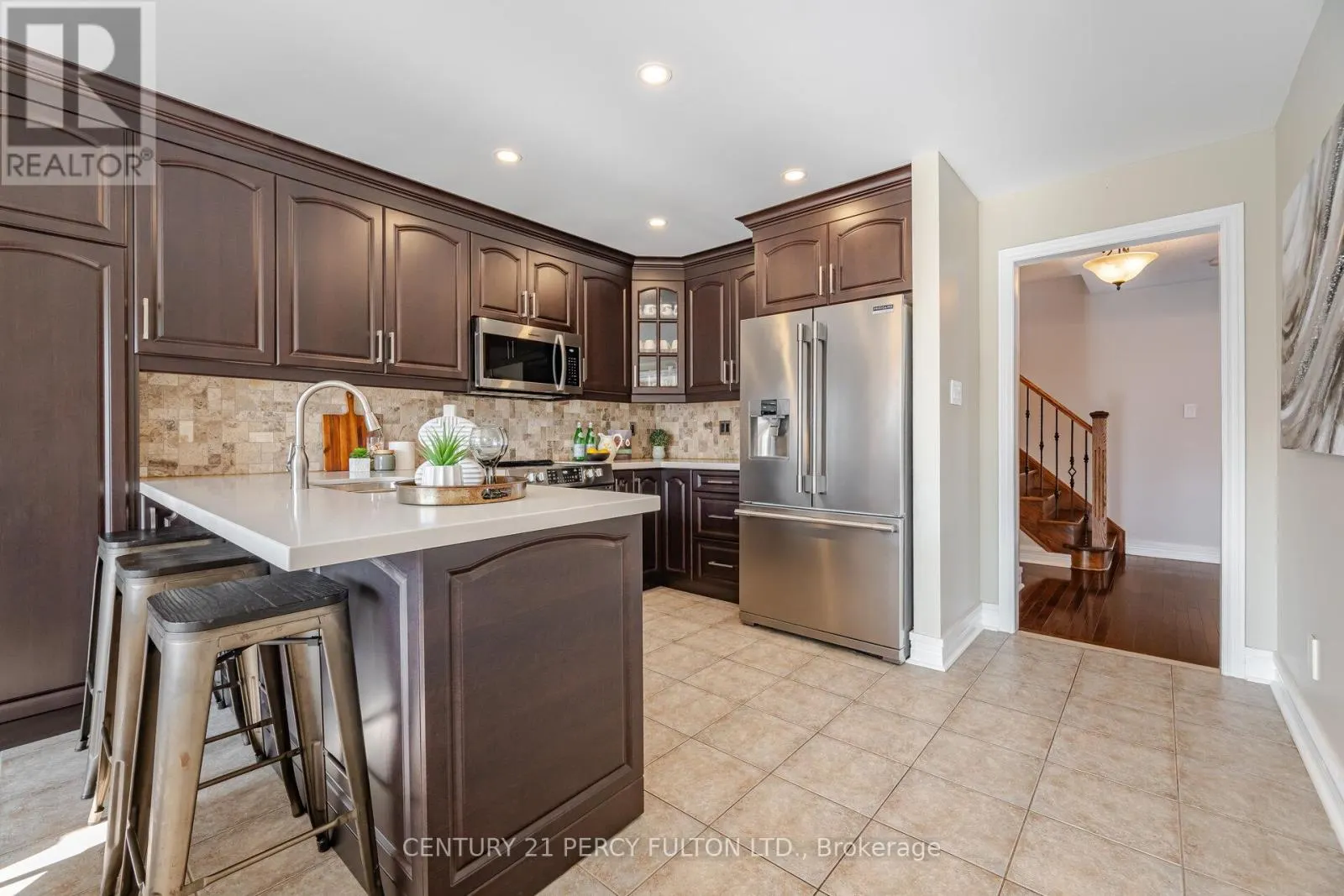 50 COTTAGE CRESCENT
