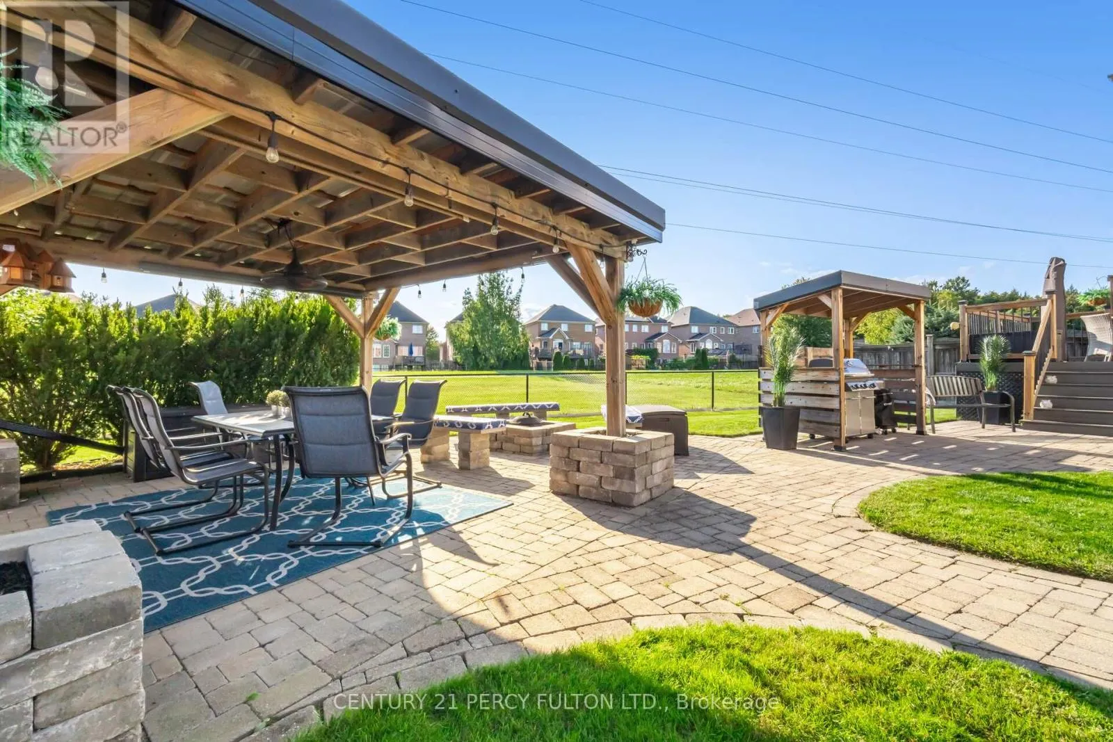 50 COTTAGE CRESCENT