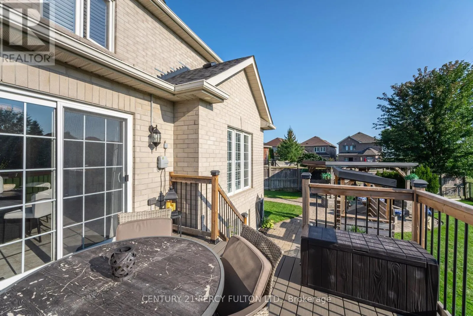 50 COTTAGE CRESCENT