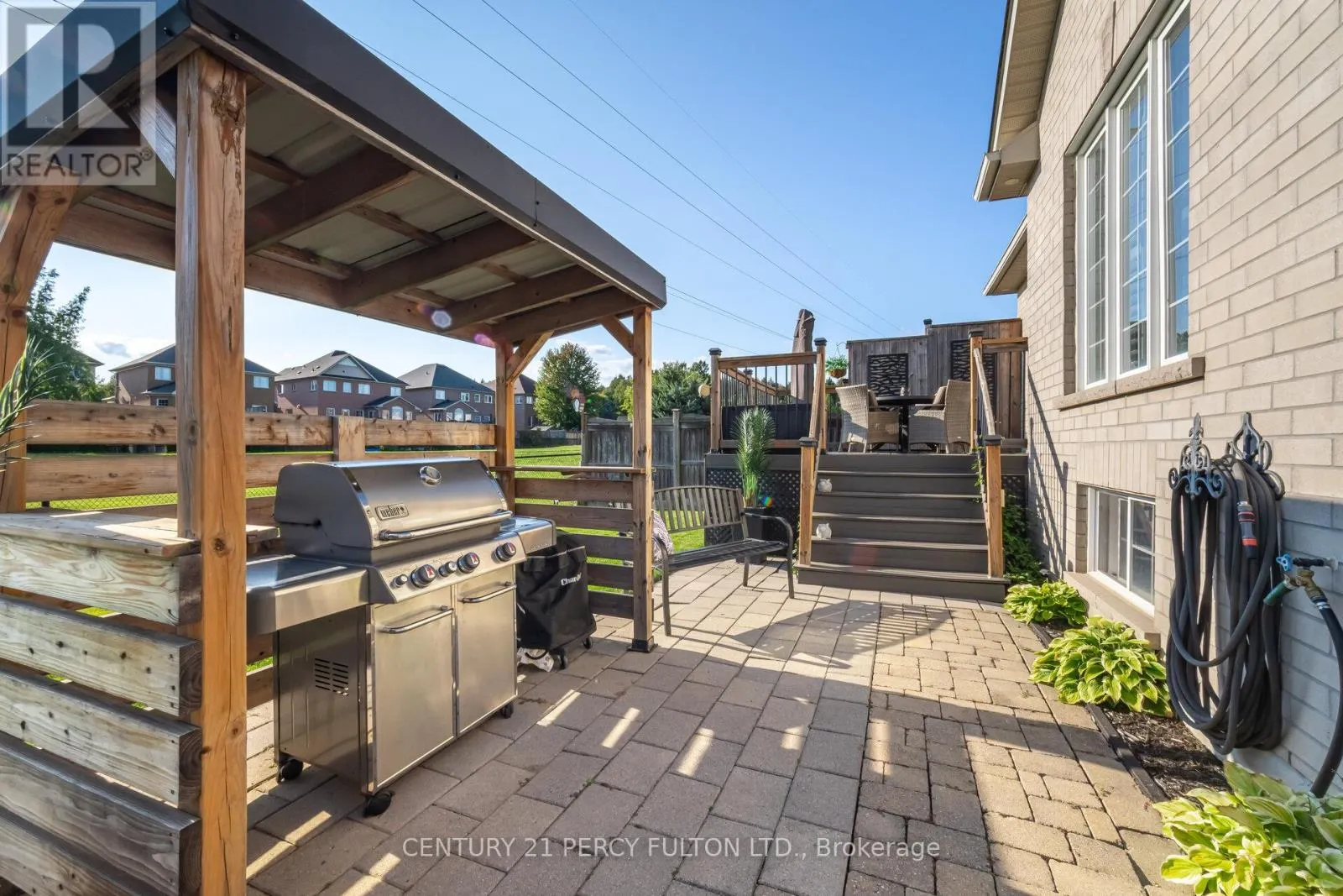 50 COTTAGE CRESCENT