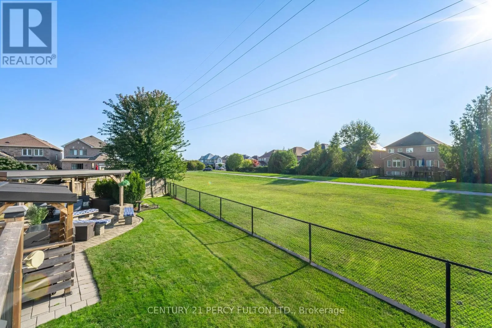 50 COTTAGE CRESCENT