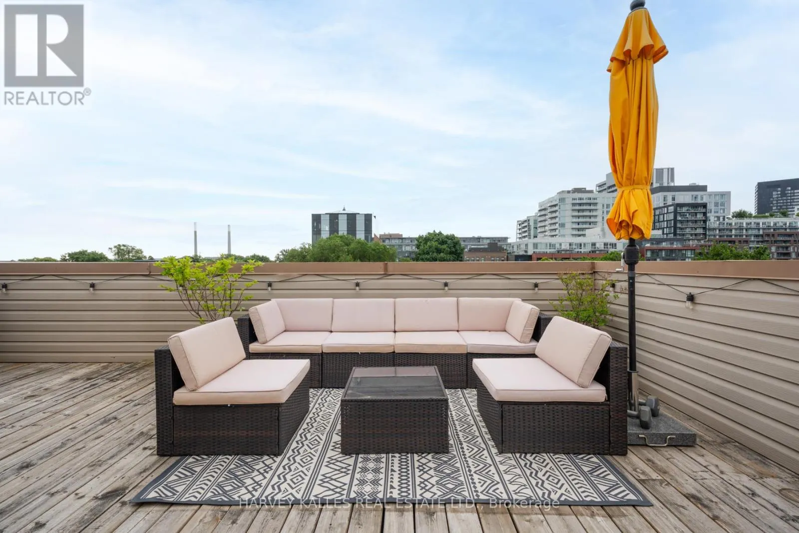 45 - 140 BROADVIEW AVENUE