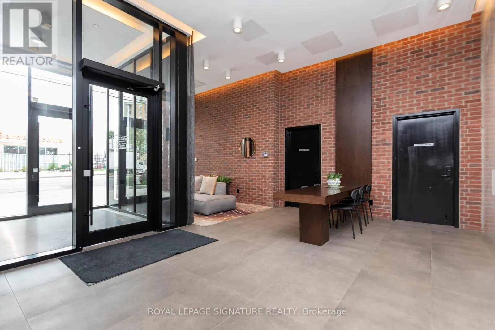 311 - 2799 KINGSTON ROAD
