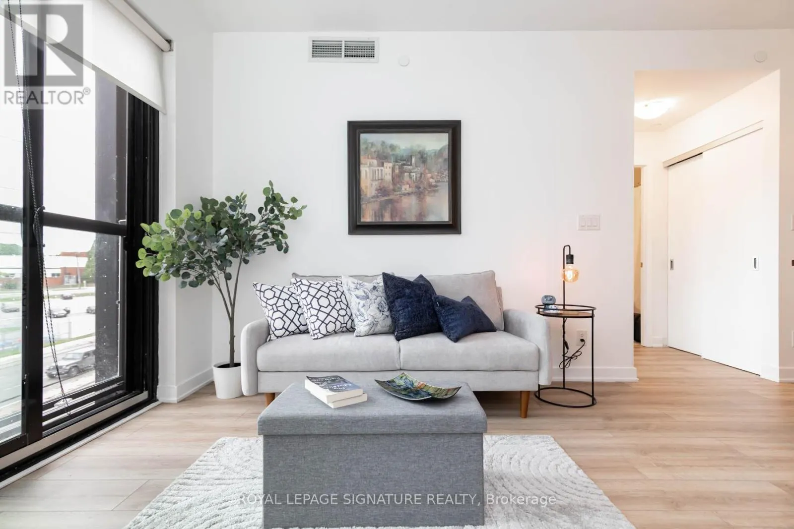 311 - 2799 KINGSTON ROAD