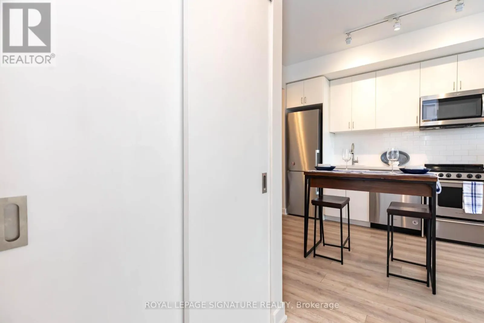 311 - 2799 KINGSTON ROAD