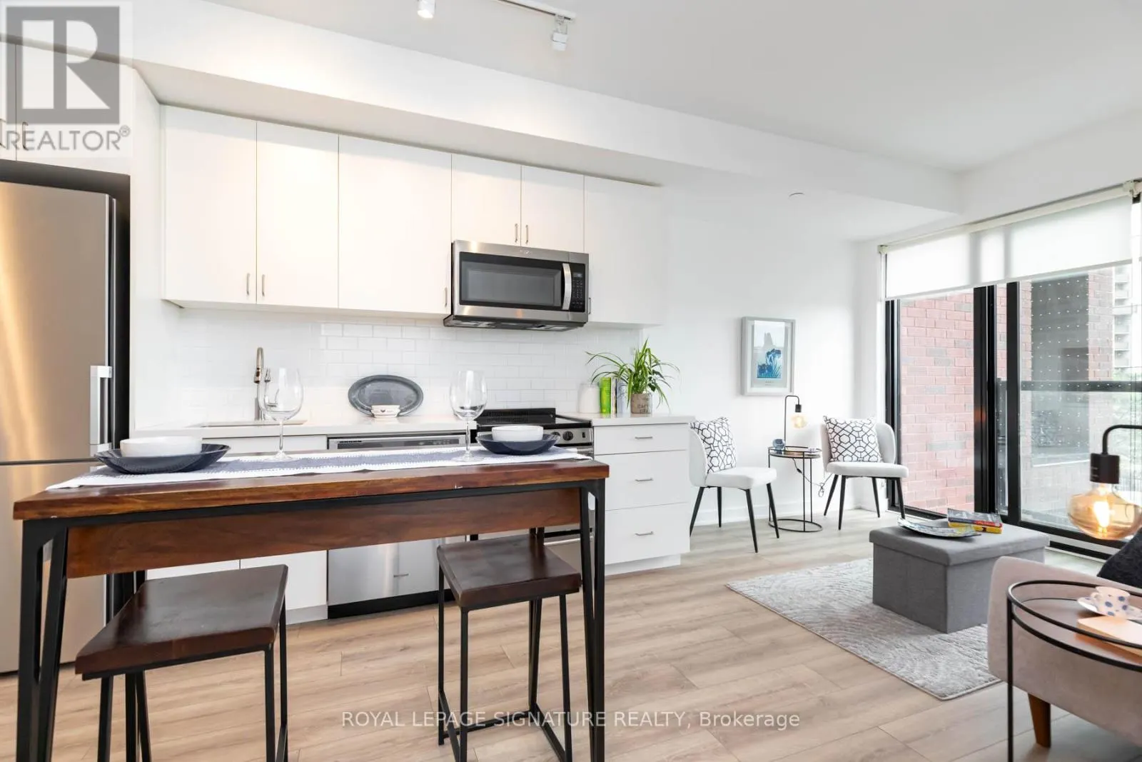 311 - 2799 KINGSTON ROAD