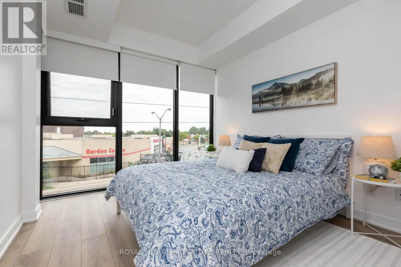 311 - 2799 KINGSTON ROAD