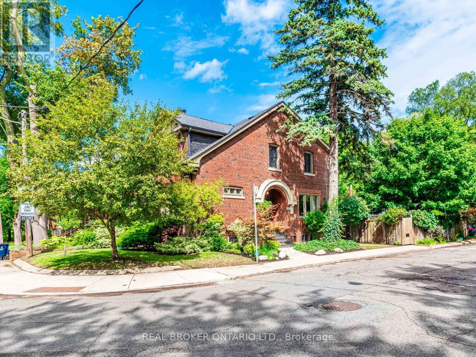 1 PHIN AVENUE
