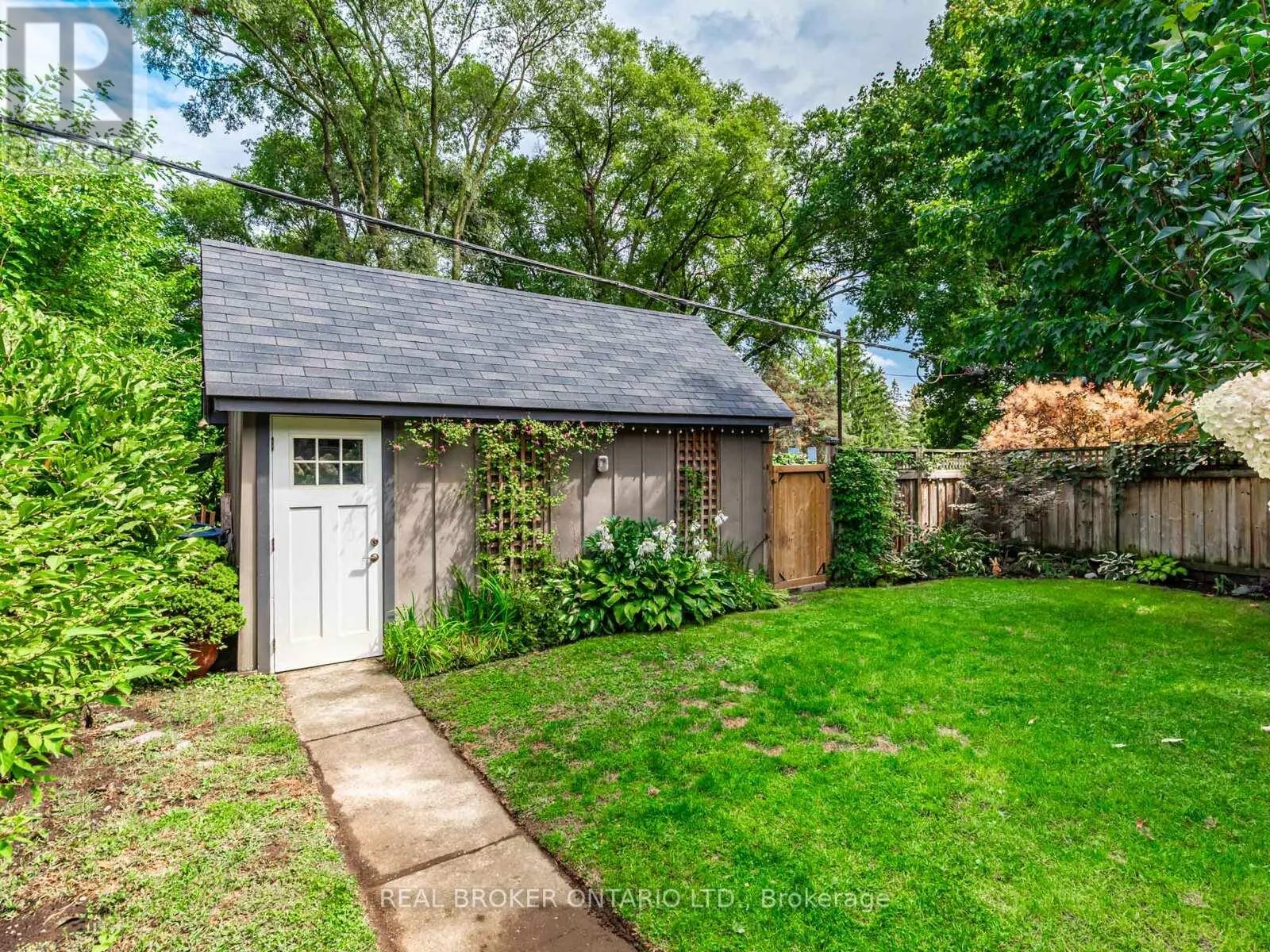 1 PHIN AVENUE