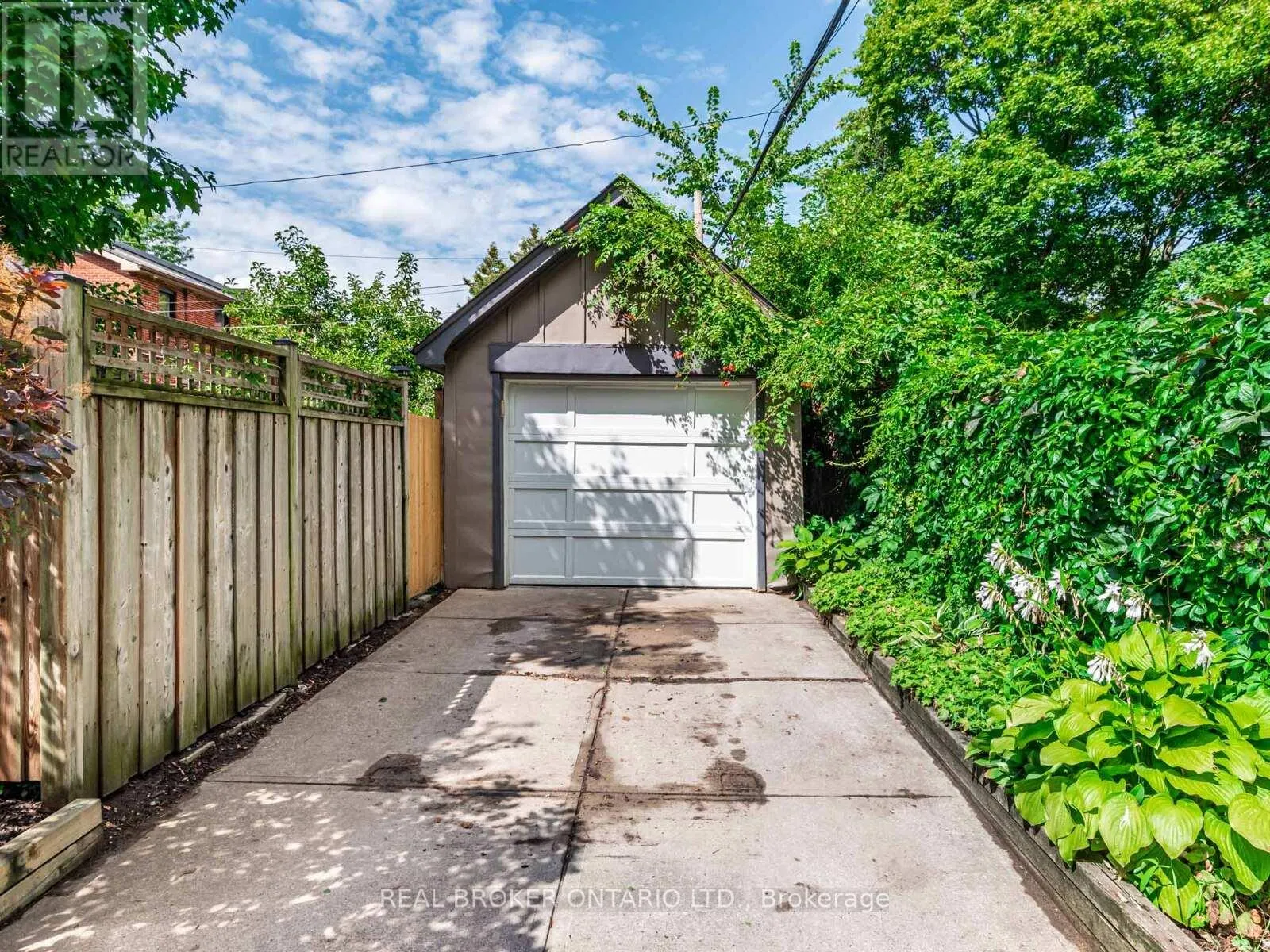 1 PHIN AVENUE