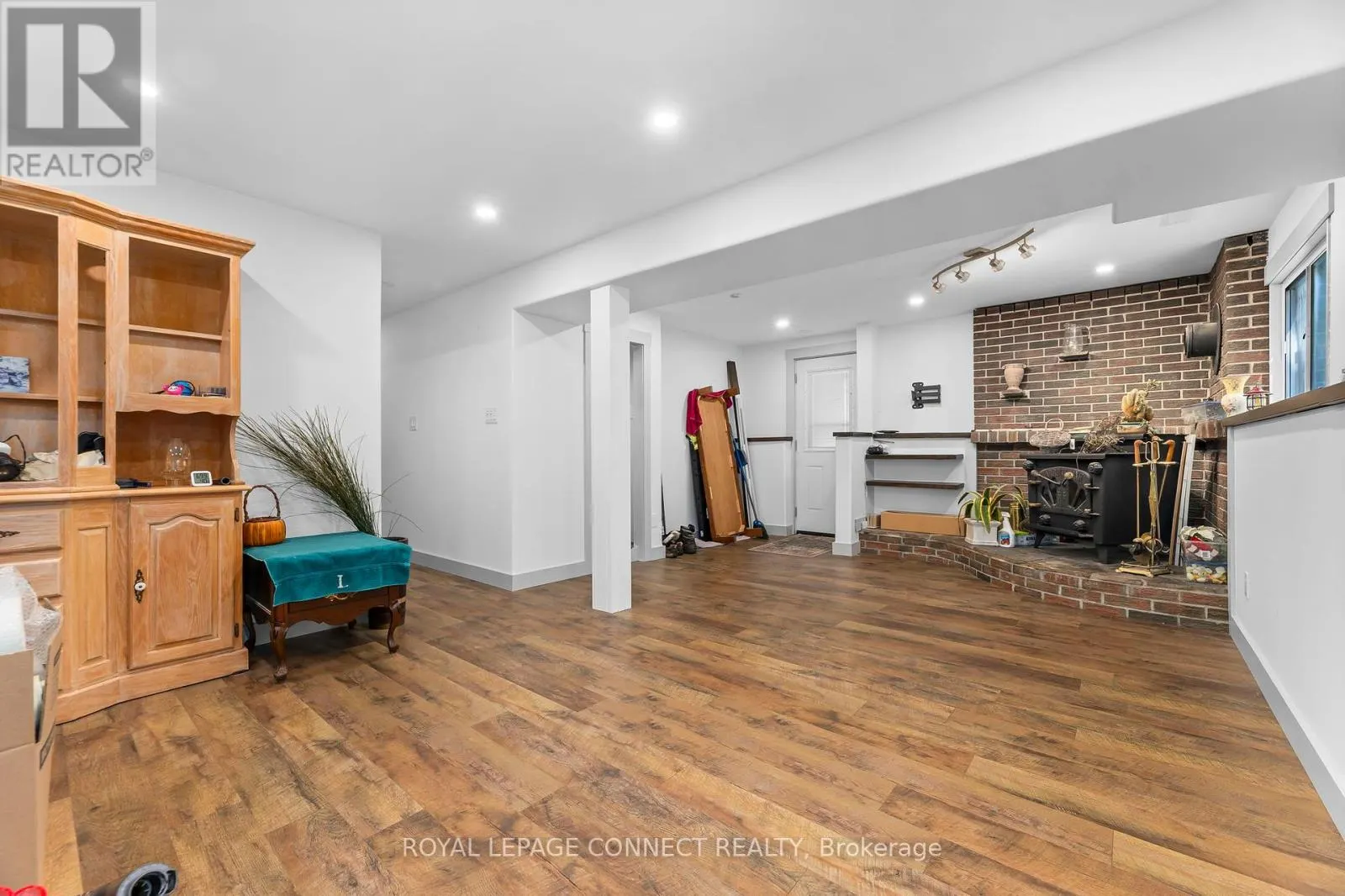 35 LAWSON ROAD