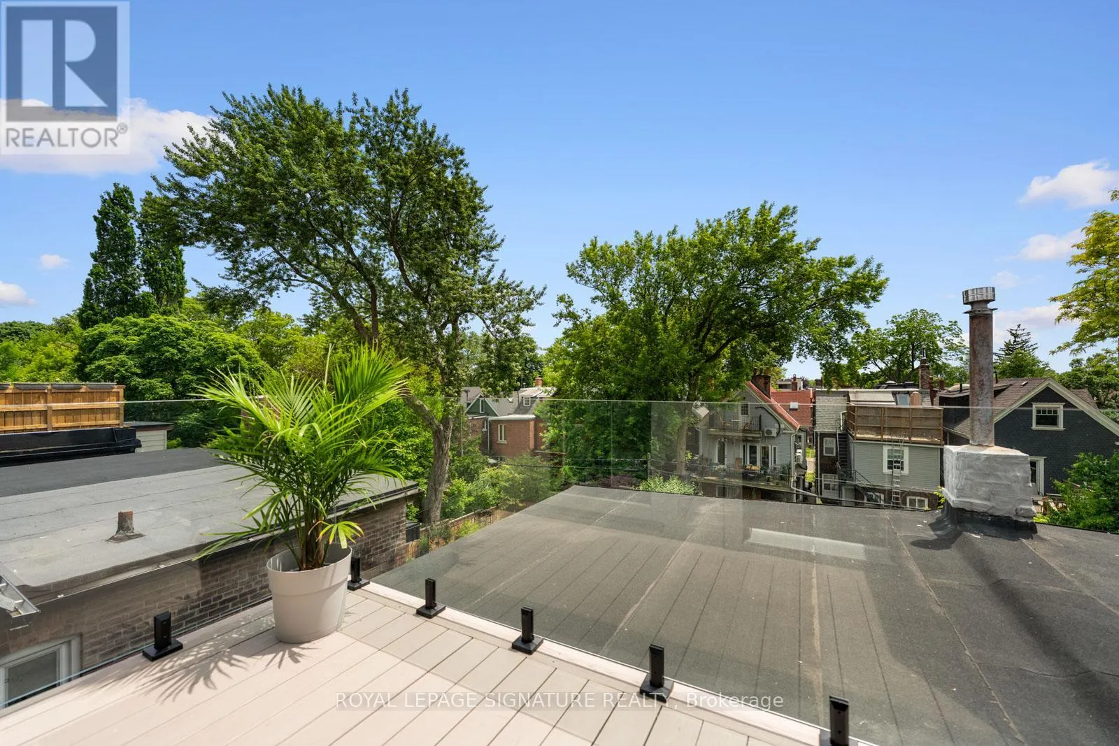 11 VICTOR AVENUE