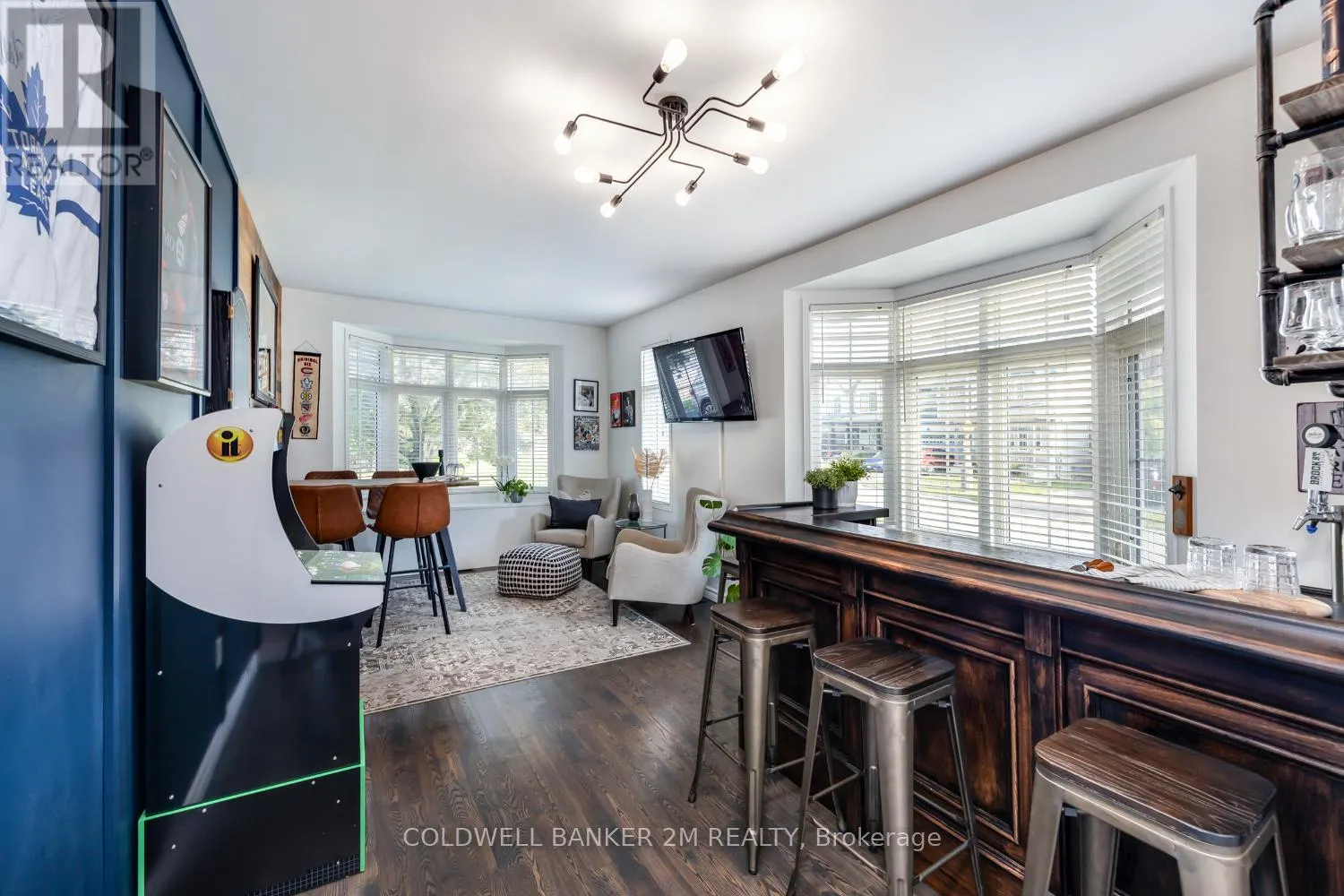 2 WOODBINE PLACE