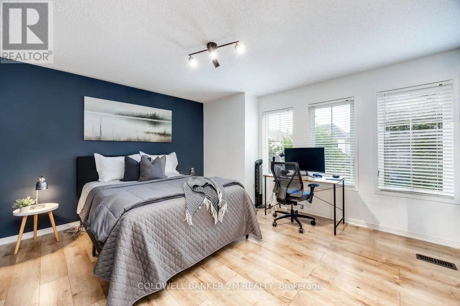 2 WOODBINE PLACE