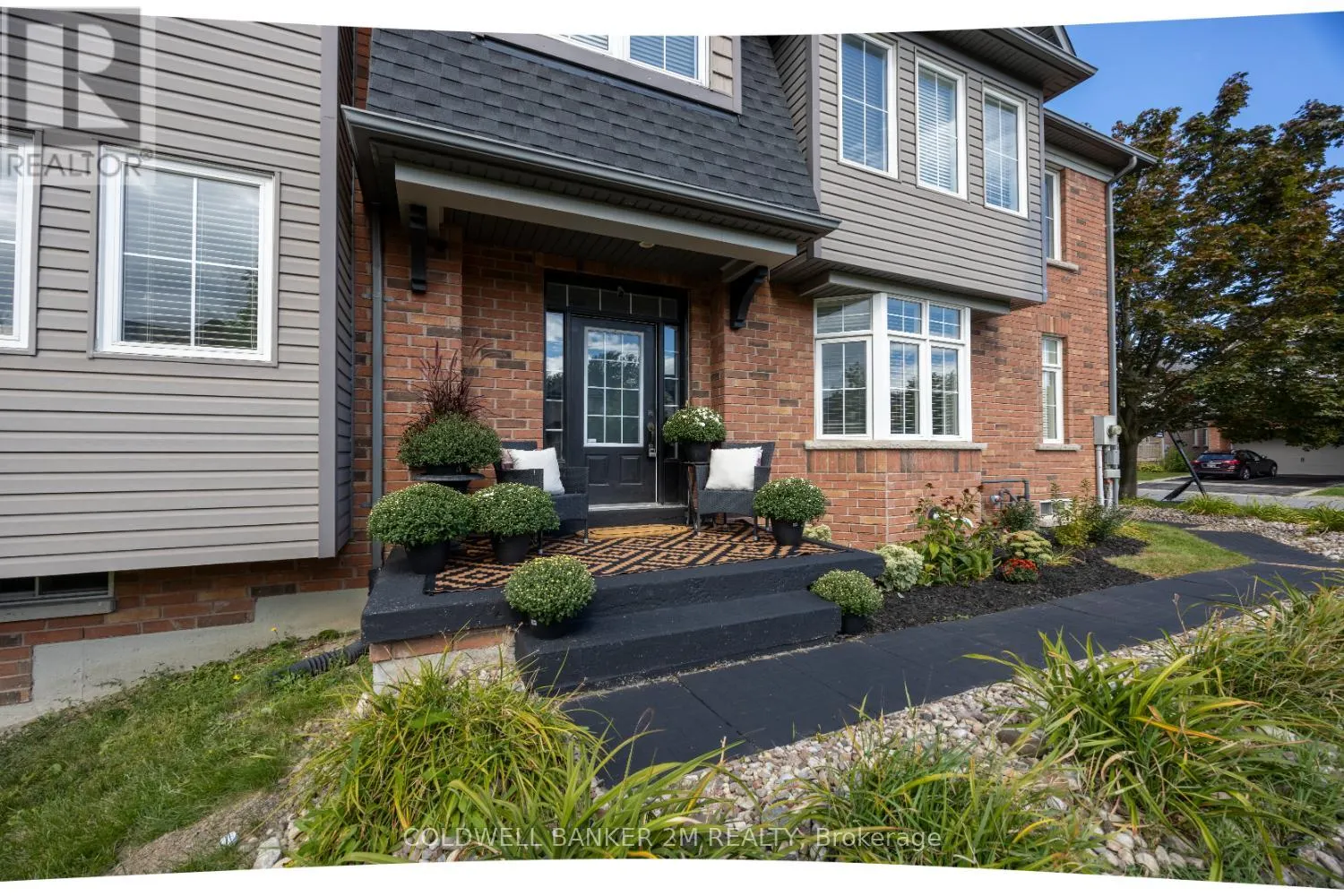 2 WOODBINE PLACE
