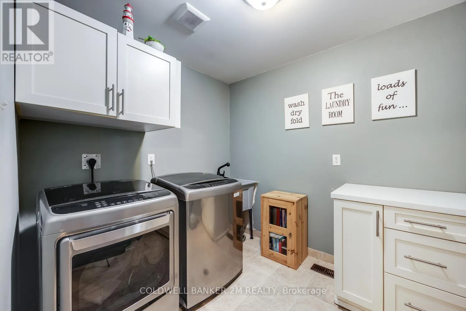 2 WOODBINE PLACE