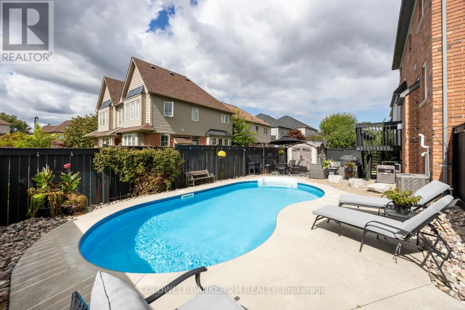 2 WOODBINE PLACE