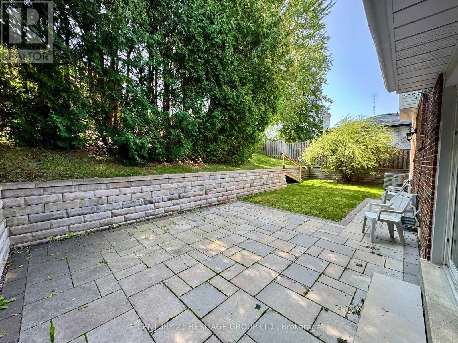 584 ARNHEM DRIVE