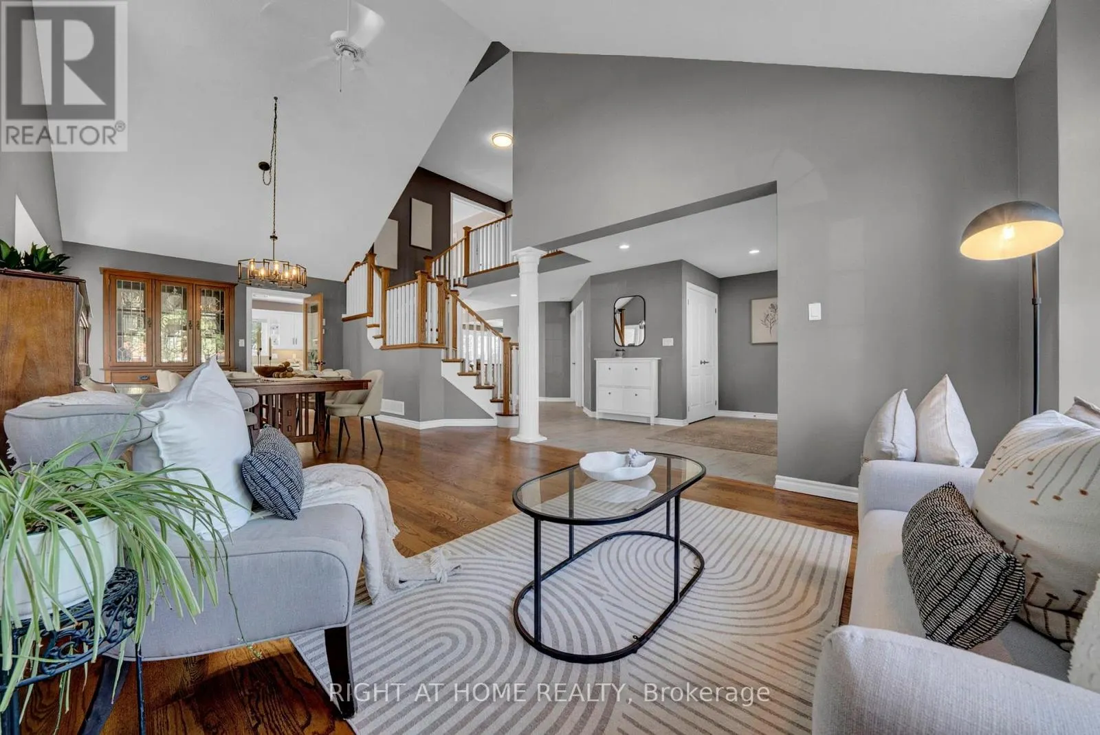 889 OBERLAND DRIVE