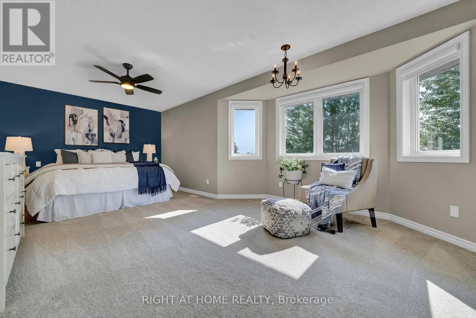 889 OBERLAND DRIVE
