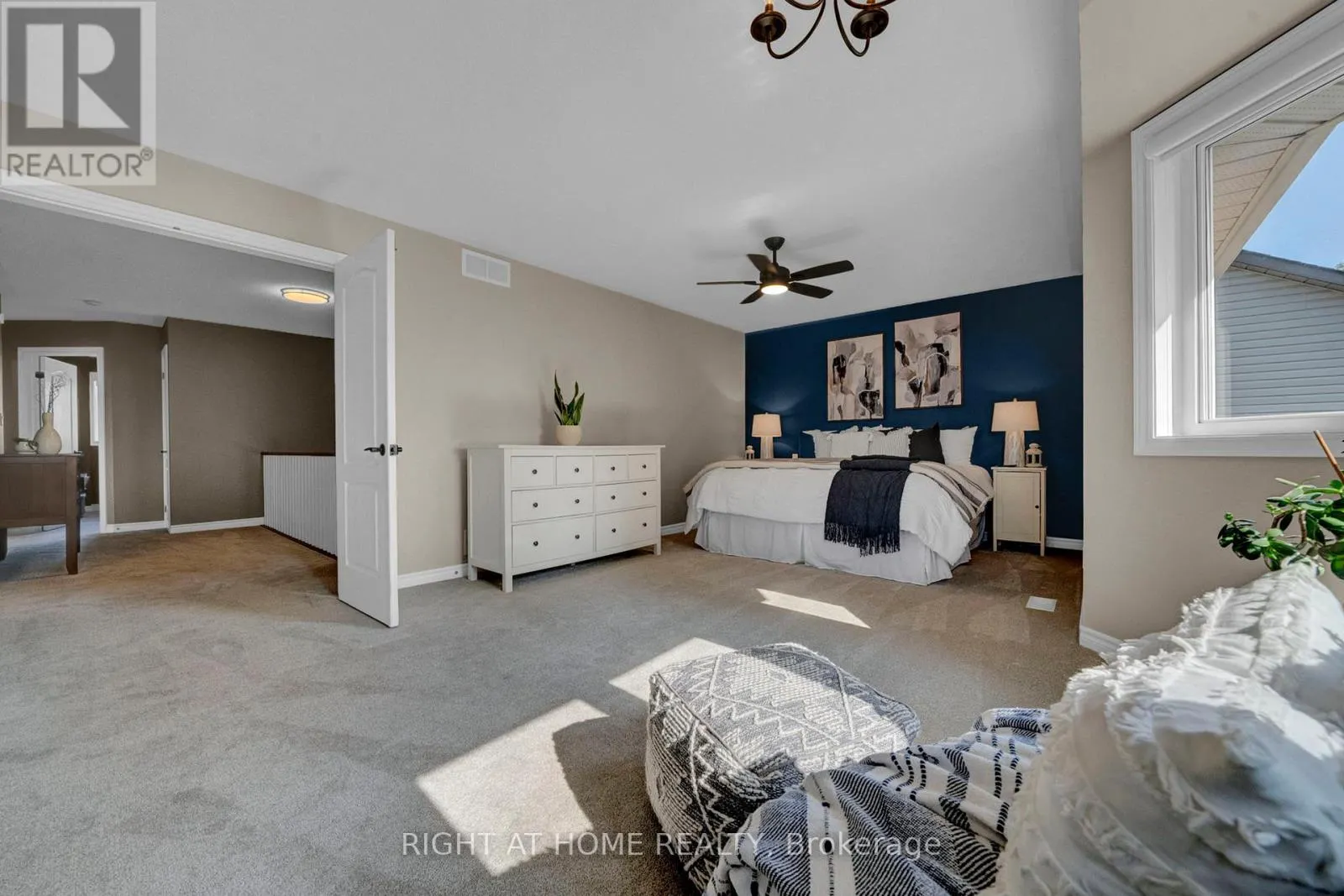 889 OBERLAND DRIVE