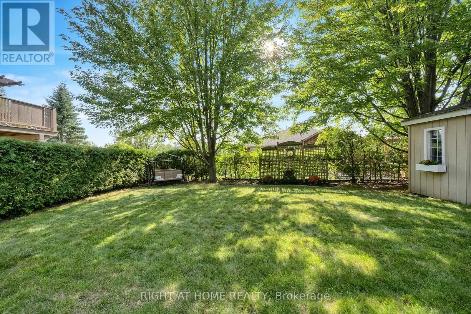889 OBERLAND DRIVE
