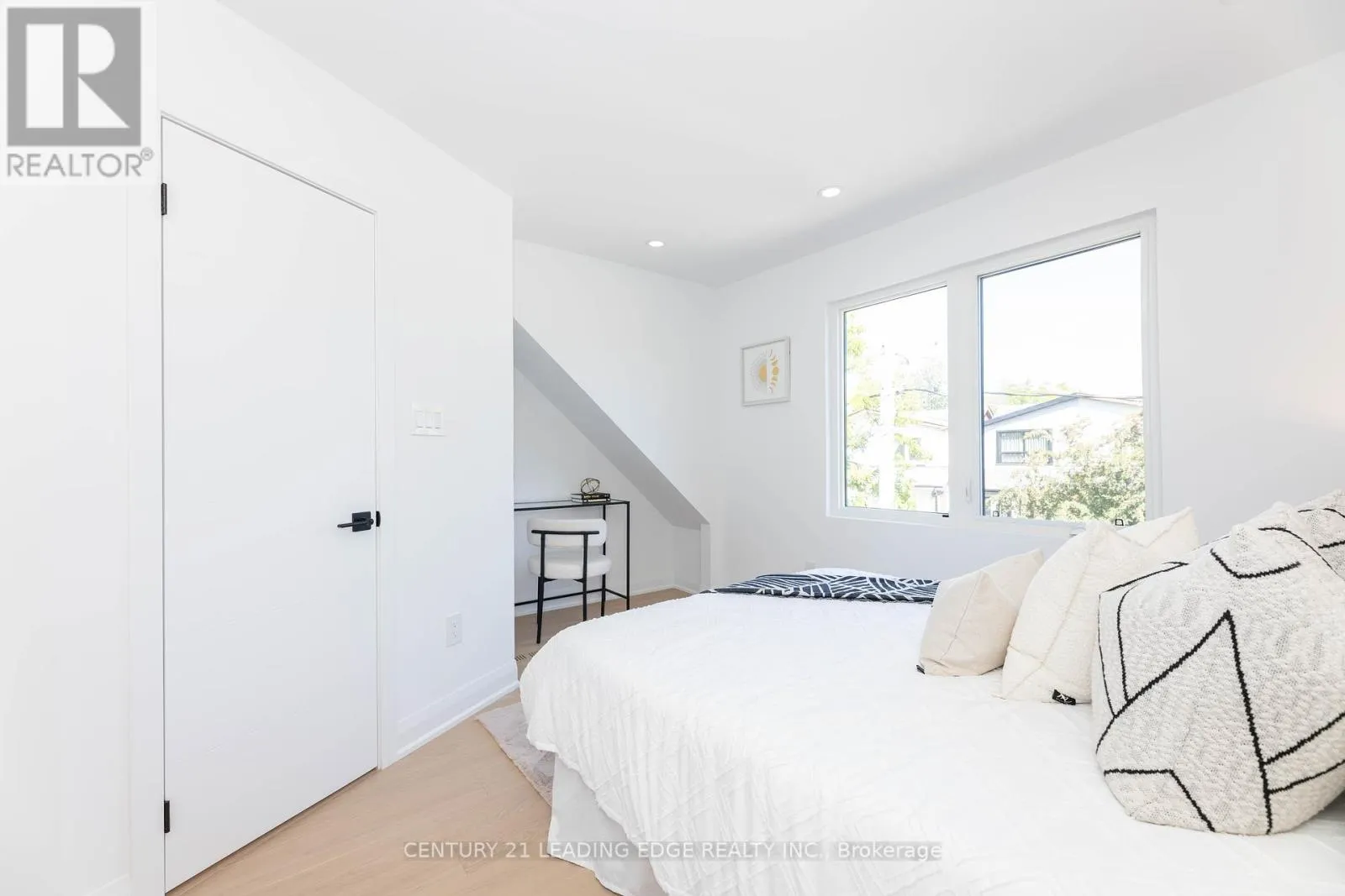 12 MARIGOLD AVENUE