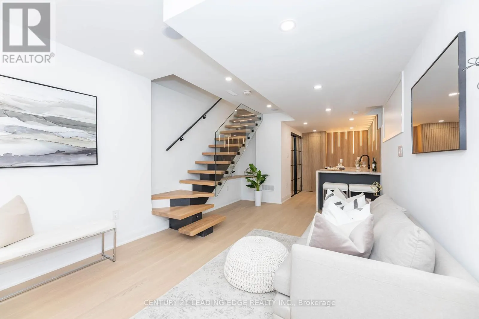 12 MARIGOLD AVENUE