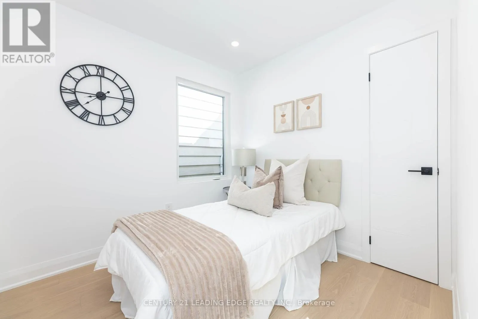 12 MARIGOLD AVENUE