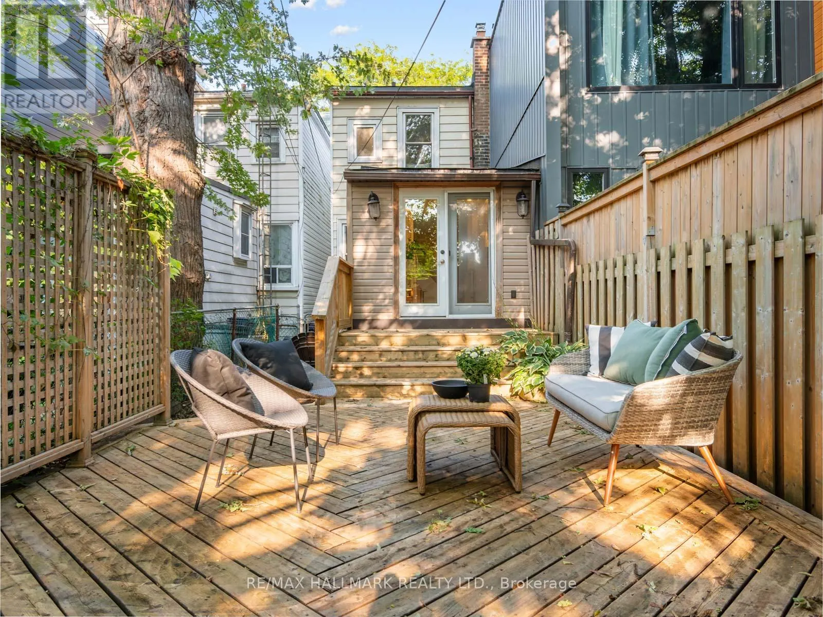 92 MOBERLY AVENUE